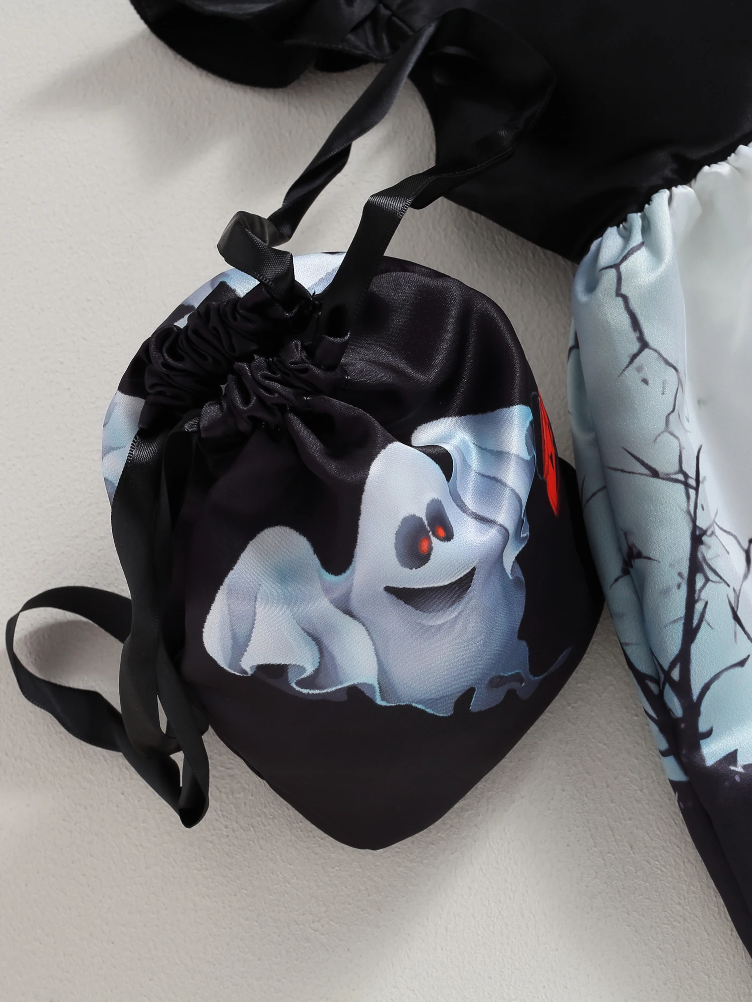 Boys Kids Vampire Halloween Costume Cape with Fangs Set Party Stage Show Costumes Outfits
Boys Kids Vampire Halloween Costume Cape with Fangs Set Party Stage Show Costumes Outfits