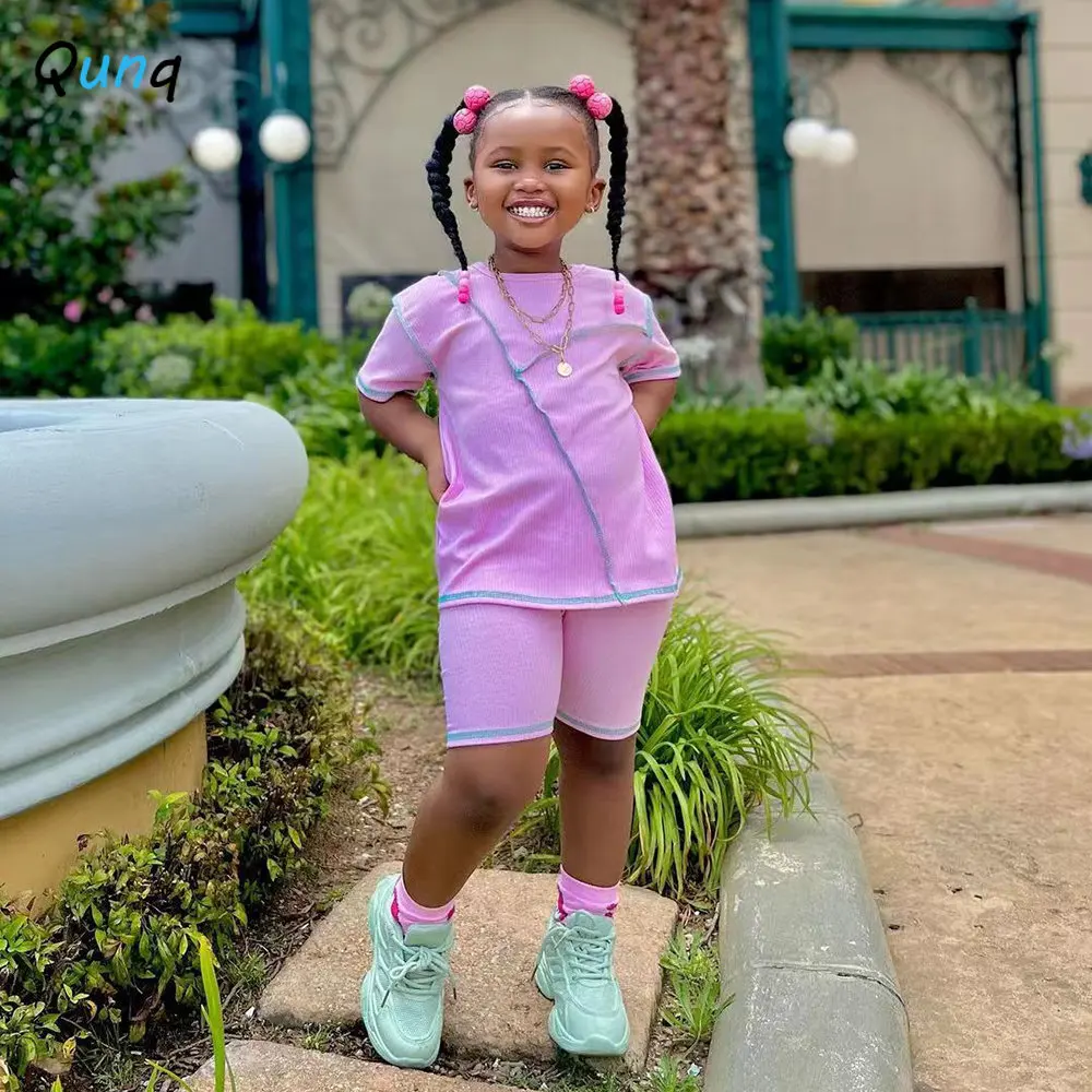 Qunq 2023 Summer New Girls Fashion O Neck Short Sleeve Splicing Top + Shorts 2 Pieces Set Sporty Casual Kids Clothes Age 3T-8T
Qunq 2023 Summer New Girls Fashion O Neck Short Sleeve Splicing Top + Shorts 2 Pieces Set Sporty Casual Kids Clothes Age 3T-8T