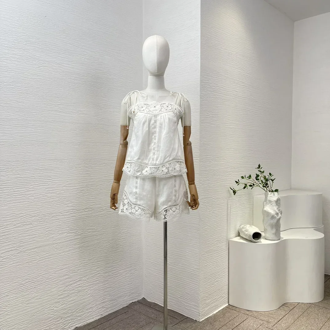 

Женский комплект из топа и шортов, белая льняная повседневная одежда с вырезами и цветочной вышивкой, 2024