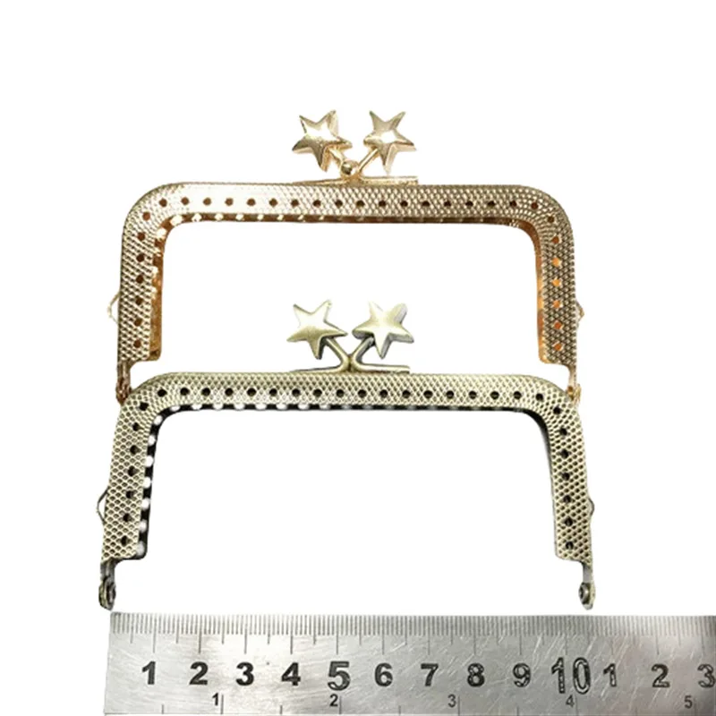DIY Jewelry Accessories 10.5cm Antique Copper Light Gold Five Pointed Star Head Gold Handbag And Bag Accessories
DIY Jewelry Accessories 10.5cm Antique Copper Light Gold Five Pointed Star Head Gold Handbag And Bag Accessories