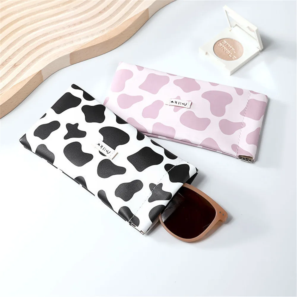 Soft Leather Glasses Bag Cow Print Reading Glasses Storage Bag Automatic Closed Sunglasses Pouch Glasses Protective Cover Eyewea
Soft Leather Glasses Bag Cow Print Reading Glasses Storage Bag Automatic Closed Sunglasses Pouch Glasses Protective Cover Eyewea