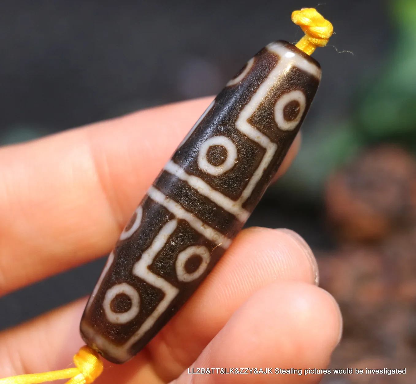 Power Energy Tibetan old Agate 12 Eye Master dZi Bead Amulet 51MM Pendant 3A LKbrother Sauces Top Quality
Power Energy Tibetan old Agate 12 Eye Master dZi Bead Amulet 51MM Pendant 3A LKbrother Sauces Top Quality