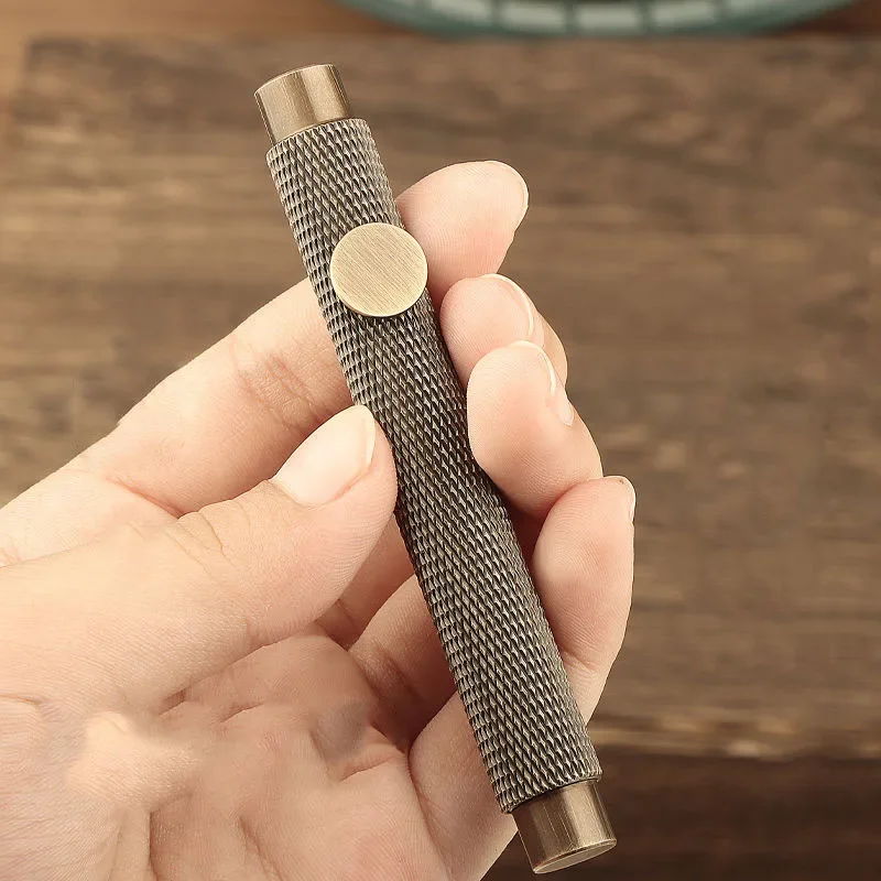 Роскошная ручка, кавайная чернильная ручка EF/F/фонтан из латуни, отличные ручки для бизнеса, офиса, школы
Роскошная ручка, кавайная чернильная ручка EF/F/фонтан из латуни, отличные ручки для бизнеса, офиса, школы