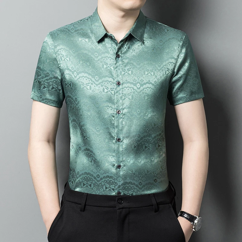 Gentleman Silky Anti-Wrinkle Luxury Short Sleeve Dress Men Shirt Summer Quality Smooth Comfortable Casual Camisa Masculina M-4XL
Gentleman Silky Anti-Wrinkle Luxury Short Sleeve Dress Men Shirt Summer Quality Smooth Comfortable Casual Camisa Masculina M-4XL