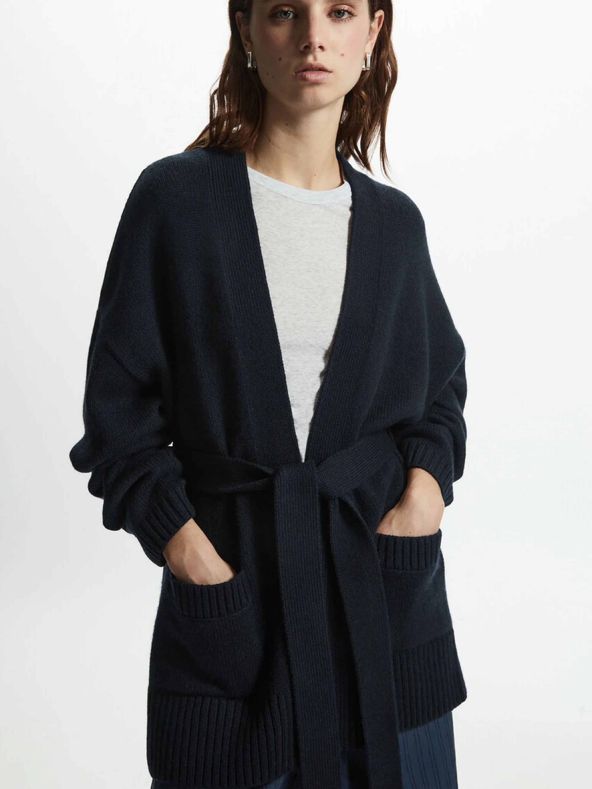 Ethereal MD 2024 new style of Women's casual wool blend waffle check lace-up cardigan
Ethereal MD 2024 new style of Women's casual wool blend waffle check lace-up cardigan