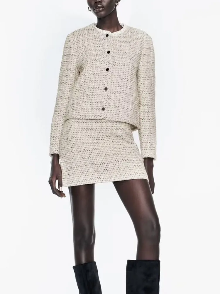 Autumn and winter new women's fashion European and American casual versatile single-breasted textured cotton jacket
Autumn and winter new women's fashion European and American casual versatile single-breasted textured cotton jacket