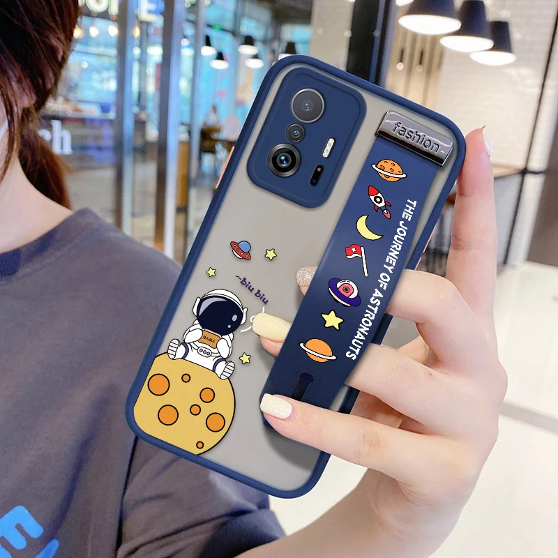 (With Wristband) For Xiaomi 11T Pro Mi 11 Lite 5G NE Shockproof Cartoon Astronauts Case Soft Edge Cover Ultra Thin Cases
(With Wristband) For Xiaomi 11T Pro Mi 11 Lite 5G NE Shockproof Cartoon Astronauts Case Soft Edge Cover Ultra Thin Cases