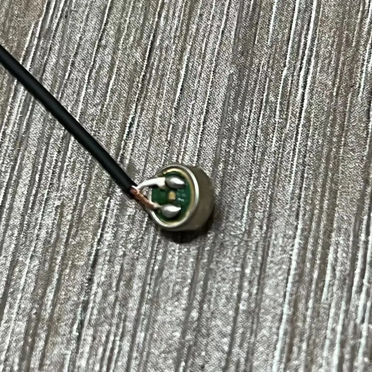 Original noise reduction label for Bose QuietComfort QC35 QC35II QC45 Wireless Headphones replacement Repairs Spare Parts Original noise reduction label for Bose QuietComfort QC35 QC35II QC45 Wireless Headphones replacement Repairs Spare Parts