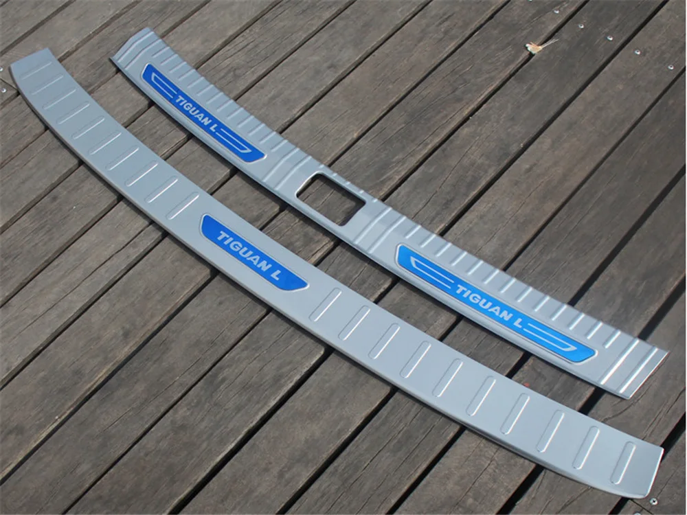 For Volkswagen Tiguan L 2017-2021 stainless steel car trunk threshold guard plate anti-scratch protection car accessories
For Volkswagen Tiguan L 2017-2021 stainless steel car trunk threshold guard plate anti-scratch protection car accessories