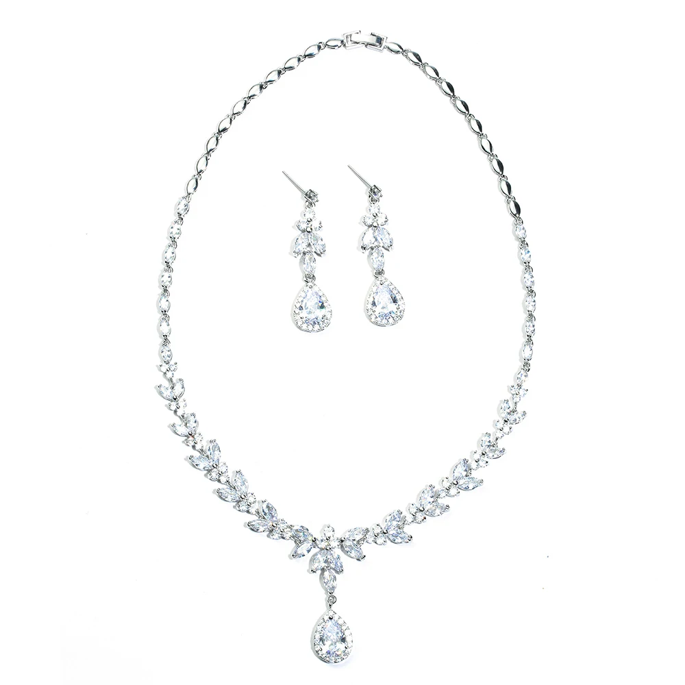 

Bettyue Bridal Wedding Party Elegant Cubic Zircon Jewelry Set For Women&Girls Charming Dress-Up Shiny Necklace And Earring