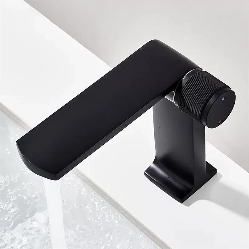 Hot and cold basin faucet basin sink tap desk mounted
Hot and cold basin faucet basin sink tap desk mounted