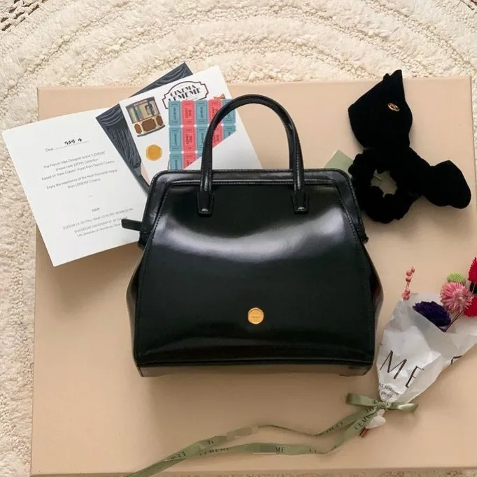 Backpack Vintage Oil Waxed Leather Leather Women's Bag Shoulder Hundred Handbags
Backpack Vintage Oil Waxed Leather Leather Women's Bag Shoulder Hundred Handbags