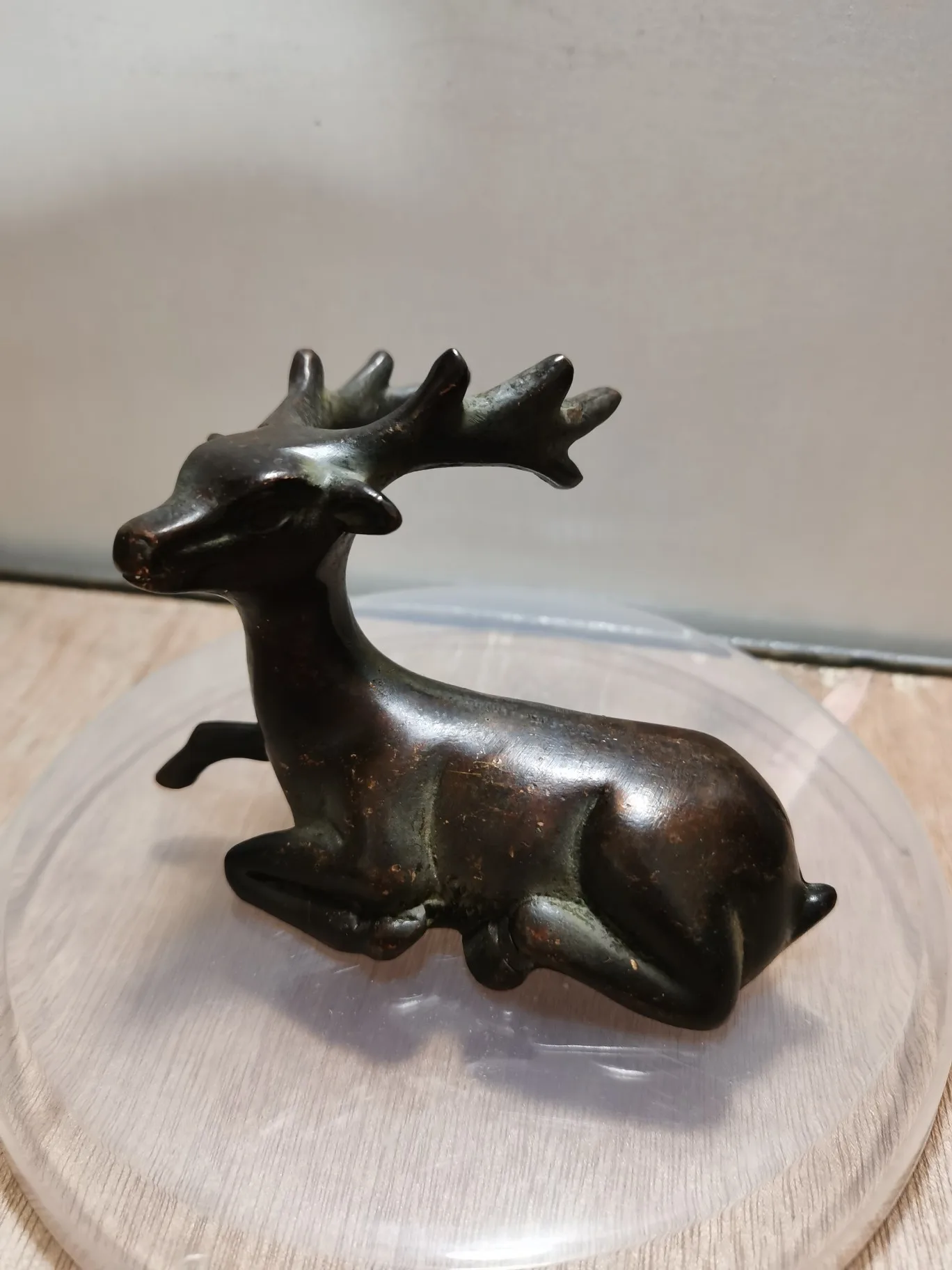 

Christmas Simulation Sika Deer Statue Reindeer Bronze Sculpture Fairy Tale Garden Prop Animal Sculpture Elk Display Cabinet Orna