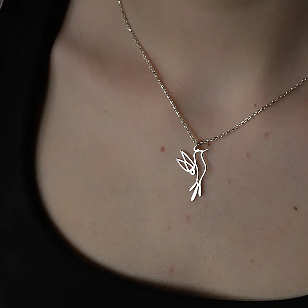 Stainless Steel Hummingbird Necklaces & Pendants Silver Color Metal Polished Hollow Bird Necklace for Women Collares
Stainless Steel Hummingbird Necklaces & Pendants Silver Color Metal Polished Hollow Bird Necklace for Women Collares