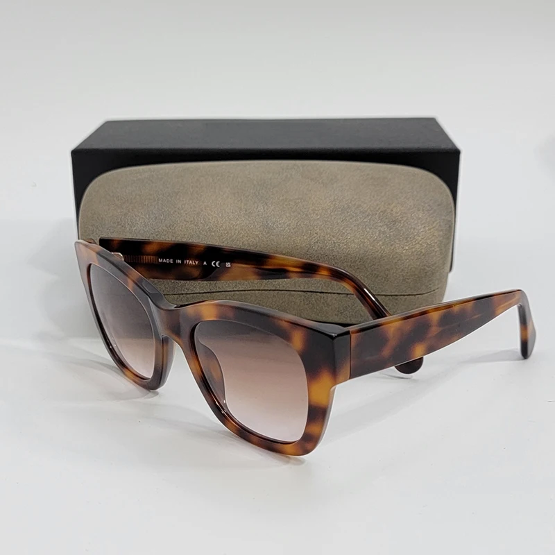 Brand Design Sexy Wild Cheetah Pattern Women Sunglasses Eyewear Driving Holiday Lesure Casual UV400 Sun Glasses CH5460
Brand Design Sexy Wild Cheetah Pattern Women Sunglasses Eyewear Driving Holiday Lesure Casual UV400 Sun Glasses CH5460