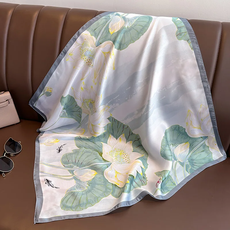 Fashion Beach Muslim Kerchief The Four Seasons Women Shawls Luxury Brand Square Headscarf 70X70CM Silk Scarves Sunscreen Muffler
Fashion Beach Muslim Kerchief The Four Seasons Women Shawls Luxury Brand Square Headscarf 70X70CM Silk Scarves Sunscreen Muffler