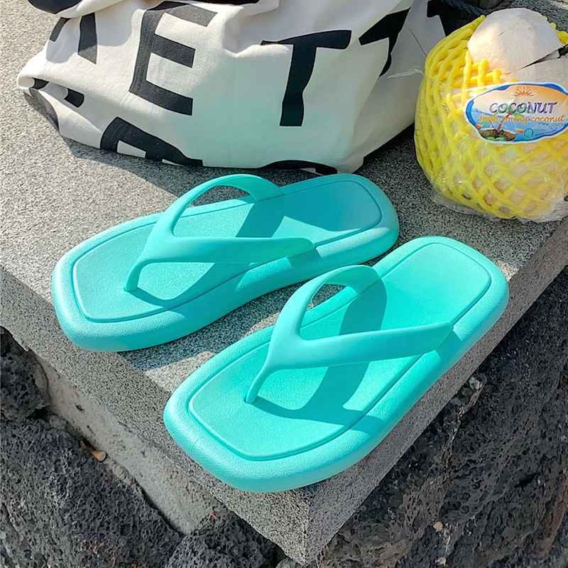 Fashion Women Beach Flip Flops Summer New Candy Color Outdoor Slippers Female Flat Heels Clip Toe Slides Sandals Pantuflas 2023
Fashion Women Beach Flip Flops Summer New Candy Color Outdoor Slippers Female Flat Heels Clip Toe Slides Sandals Pantuflas 2023