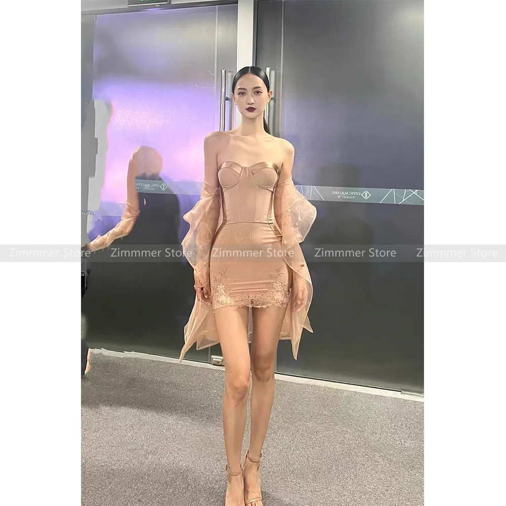 Женское кружевное платье-футляр с поясом-рыбьей талией
Женское кружевное платье-футляр с поясом-рыбьей талией