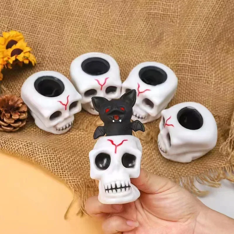 

Hot Creative Halloween Skull Funny Prank Squeezing Stress Relief Toy Premium Hobby Collectibles Exclusive Design Gifts Friends