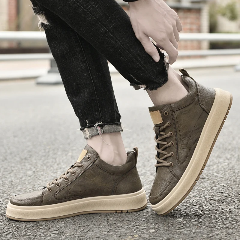 Genuine Leather Men's Boots High-top Fashion Ankle Boots Flat Outdoor Version Tooling Sneakers Shoes Student Trend Casual Shoes
Genuine Leather Men's Boots High-top Fashion Ankle Boots Flat Outdoor Version Tooling Sneakers Shoes Student Trend Casual Shoes