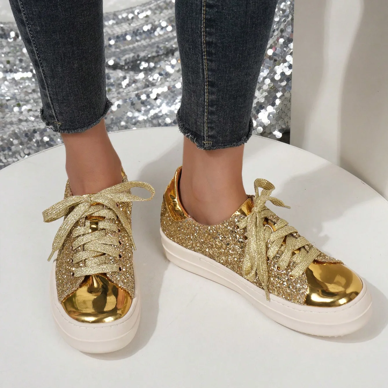 Golden Shoes Clogs Platform Women All-Match British Style Female Footwear Round Toe Casual Sneaker Shallow Mouth Yellow Glitter
Golden Shoes Clogs Platform Women All-Match British Style Female Footwear Round Toe Casual Sneaker Shallow Mouth Yellow Glitter