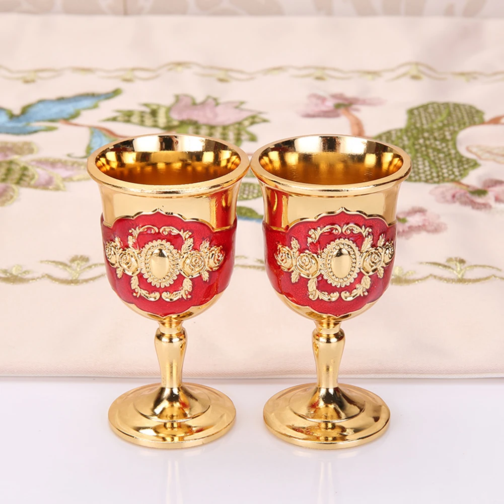 Retro Creative Small Beverage Wine Cup Gold European Style Home Bar Alloy 20~30ml Wine Cups High Quality Kitchen Supplies
Retro Creative Small Beverage Wine Cup Gold European Style Home Bar Alloy 20~30ml Wine Cups High Quality Kitchen Supplies