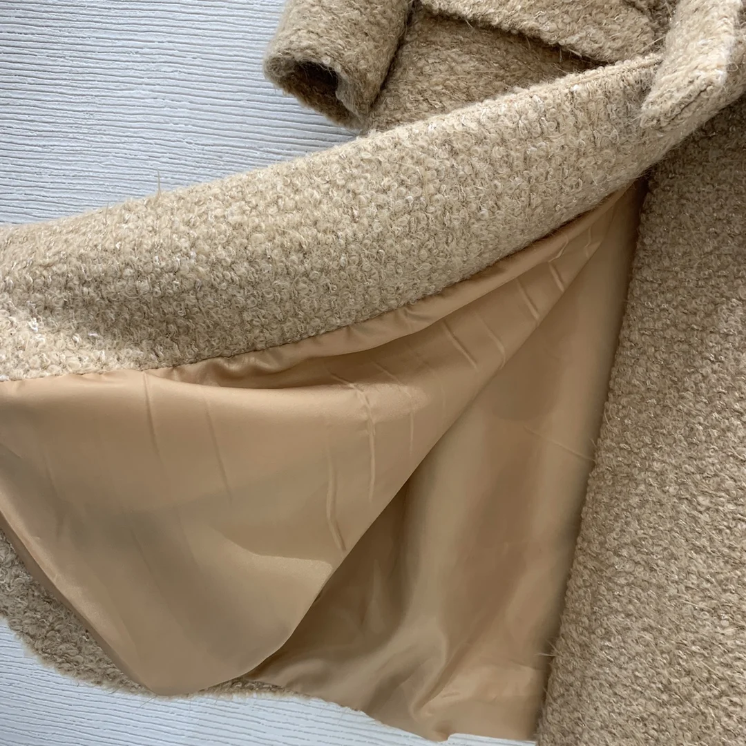2023 Autumn Women's Top New Simple Fashion Waist Slimming Mid-length Coat Coat G0457
2023 Autumn Women's Top New Simple Fashion Waist Slimming Mid-length Coat Coat G0457