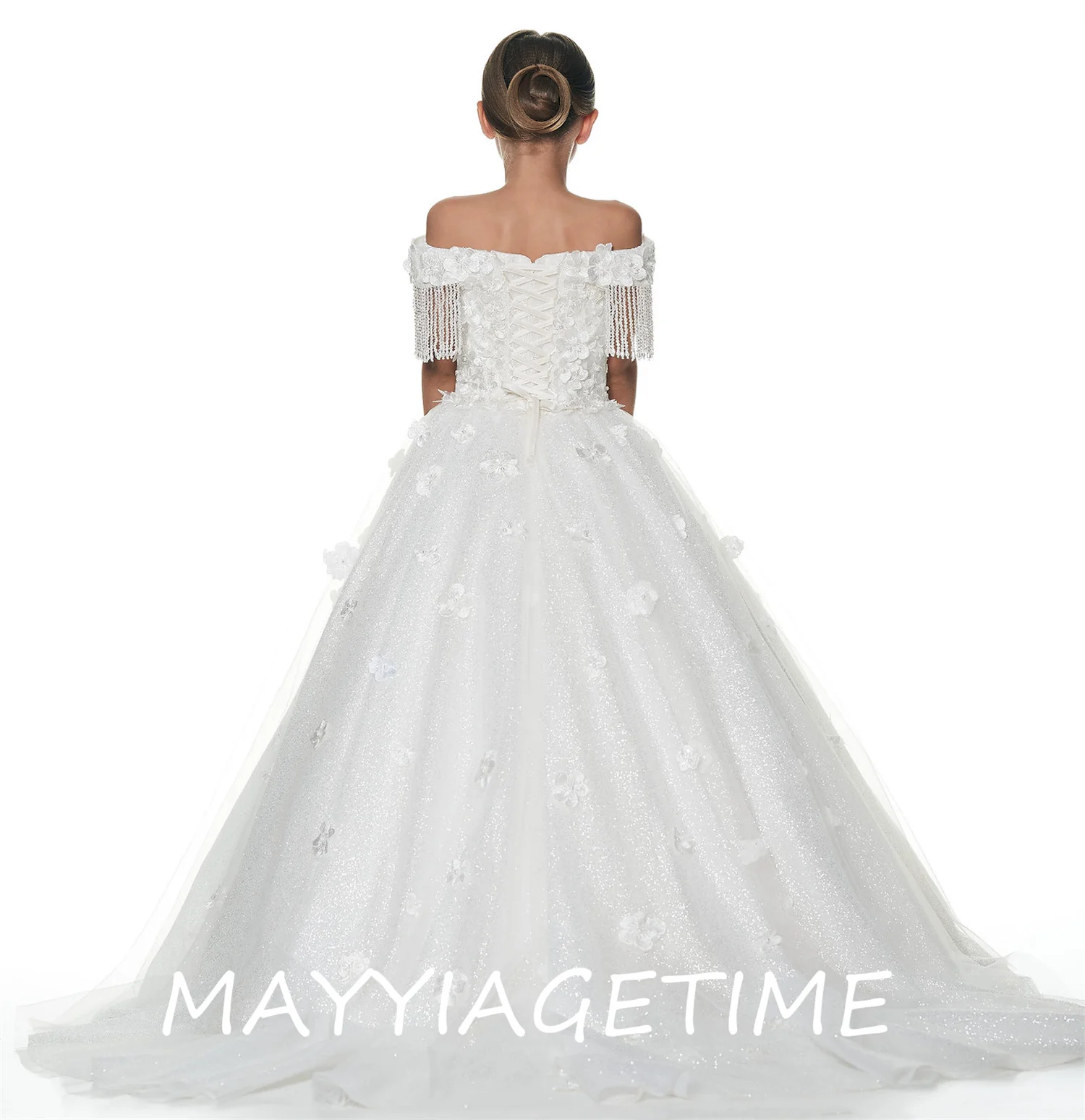 White High Neck Flower Girl Dresses For Wedding Lace Appliques Cap Sleeves Princess Formal Party First Communion Gowns
White High Neck Flower Girl Dresses For Wedding Lace Appliques Cap Sleeves Princess Formal Party First Communion Gowns