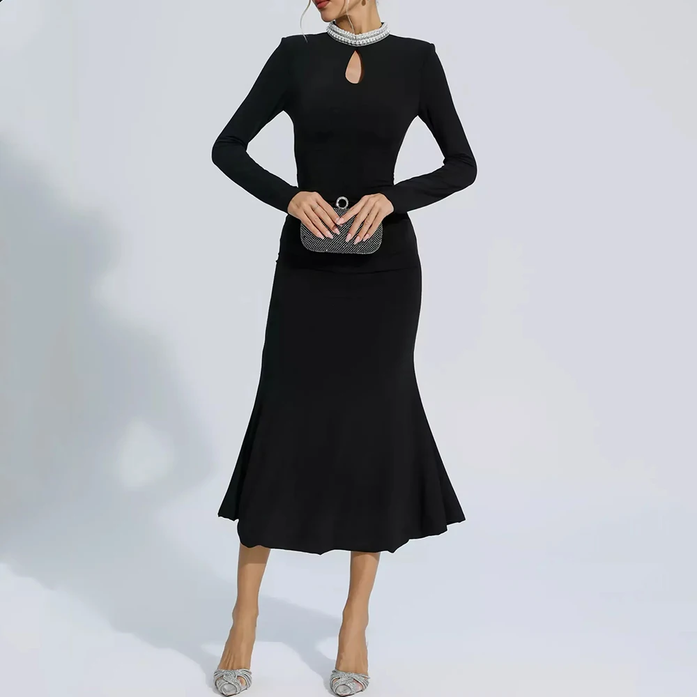 

Gorgeous Short Evening Dress High Neck and Long Sleeves Mermaid Tea-Length Black Jersey with Pearls and Beading Women Party Gown