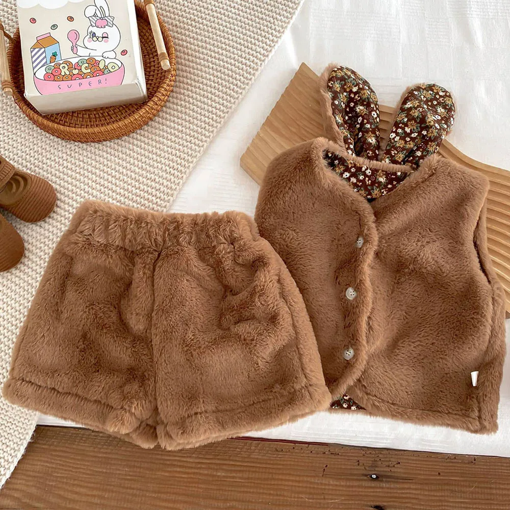 Toddler Girls Outfits Sets Sleeveless Vest + Short Pants Two Pieces Winter Warm Children Clothes Christmas Kids Suit
Toddler Girls Outfits Sets Sleeveless Vest + Short Pants Two Pieces Winter Warm Children Clothes Christmas Kids Suit