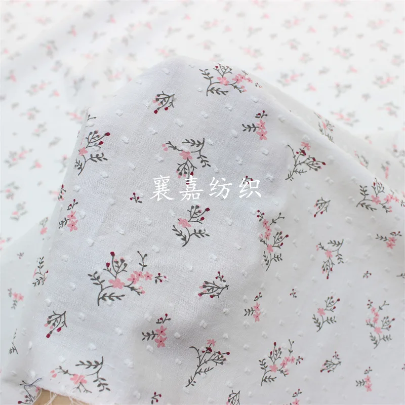 New Small Floral Cotton Polka Dot Cut Fabric Children's Women's Shirt Skirt Fabric
New Small Floral Cotton Polka Dot Cut Fabric Children's Women's Shirt Skirt Fabric