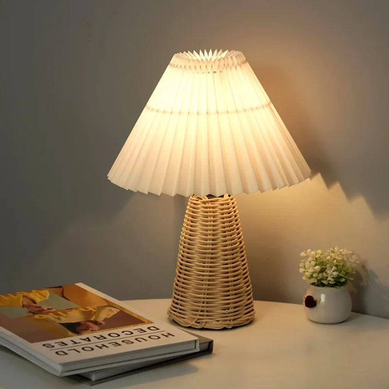 Nordic Pleated Table Lamp USB Night Light Remote Timing Dimming Table Lamp DIY Bedroom Bedside Three-Color Dimming Home Decor
Nordic Pleated Table Lamp USB Night Light Remote Timing Dimming Table Lamp DIY Bedroom Bedside Three-Color Dimming Home Decor