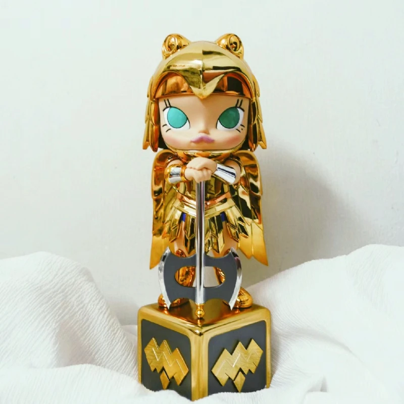 

MOLLY Armor Soldier Golden Color Figure Cool Brave Super Girl Artist Rare Collection Vintage Doll Exhibition Designer Toy