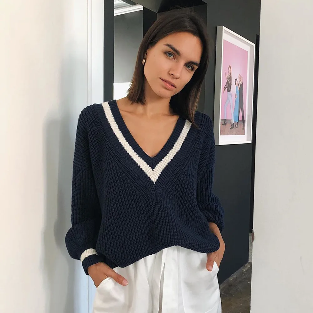 Women Preppy Style Sweaters Deep V-neck simple Fashion Solid Loose Pullover Lantern Sleeve 2022 New Autumn Pullovers Tops y2k
Women Preppy Style Sweaters Deep V-neck simple Fashion Solid Loose Pullover Lantern Sleeve 2022 New Autumn Pullovers Tops y2k