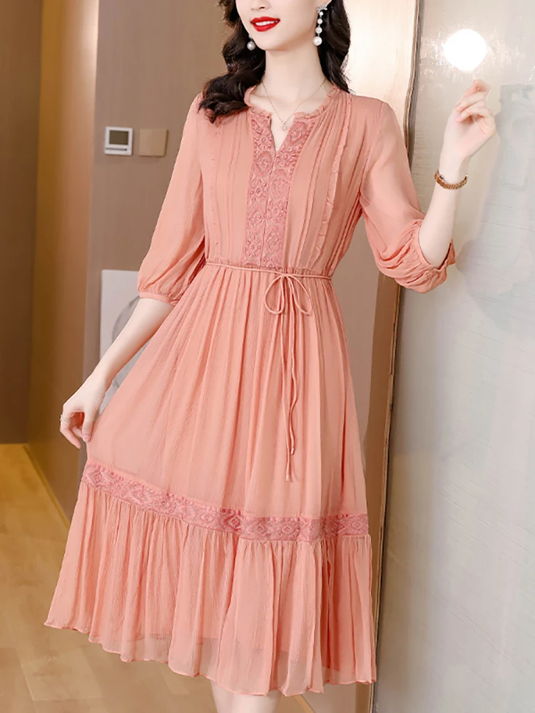 2024 Boho Pint Silk Light Elegant Dress Summer Fashion Embroidery V-Neck Midi Dresses Women Hight Quality Bodycon Party Vestidos
2024 Boho Pint Silk Light Elegant Dress Summer Fashion Embroidery V-Neck Midi Dresses Women Hight Quality Bodycon Party Vestidos