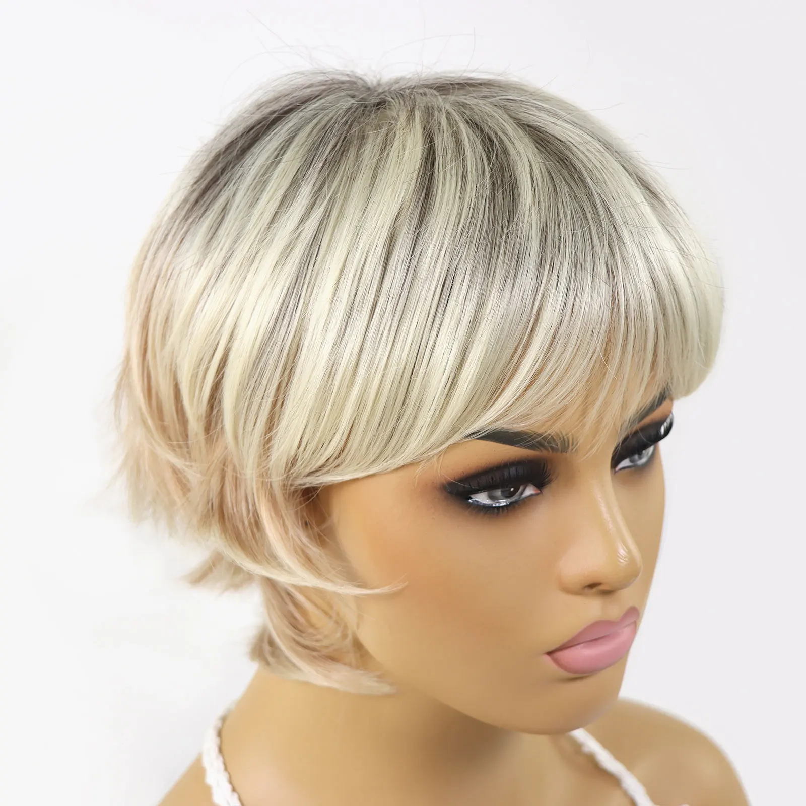 Парики Pixi из искусственных волос с темными корнями, Цвет: золотистый/светлый
Парики Pixi из искусственных волос с темными корнями, Цвет: золотистый/светлый