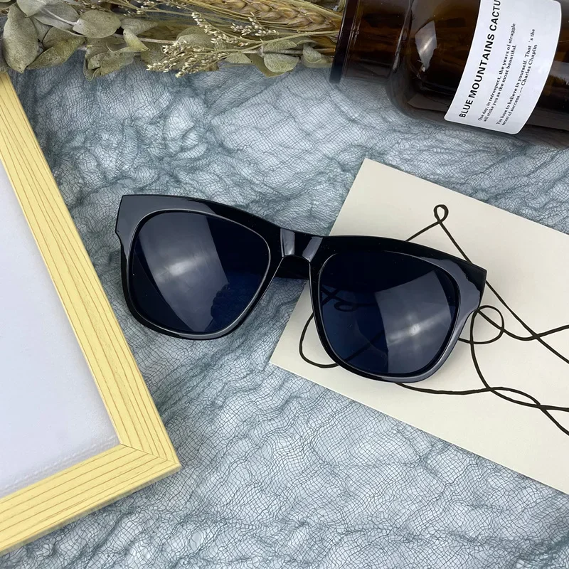 Unisex Square Vintage Sun Glasses Famous Brand Sunglass Polarized Sunglasses Retro Feminino For Women Glasses UV400
Unisex Square Vintage Sun Glasses Famous Brand Sunglass Polarized Sunglasses Retro Feminino For Women Glasses UV400