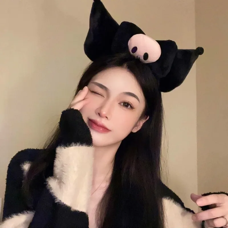 Sanrio Halloween Kuromi Hair Clip Cute Cartoon Funny Face Female Autumn Winter Skull Hair Band Hair Accessories for Women Gifts
Sanrio Halloween Kuromi Hair Clip Cute Cartoon Funny Face Female Autumn Winter Skull Hair Band Hair Accessories for Women Gifts