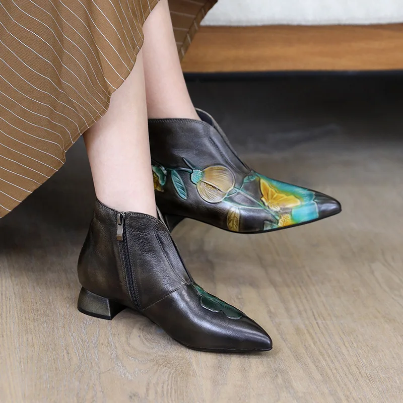 Embroidery Leather Ankle Boots Women Pointed Toe Shoes Ladies Handmade Genuine Leather Women Knight Boots Sale Brand 2023
Embroidery Leather Ankle Boots Women Pointed Toe Shoes Ladies Handmade Genuine Leather Women Knight Boots Sale Brand 2023
