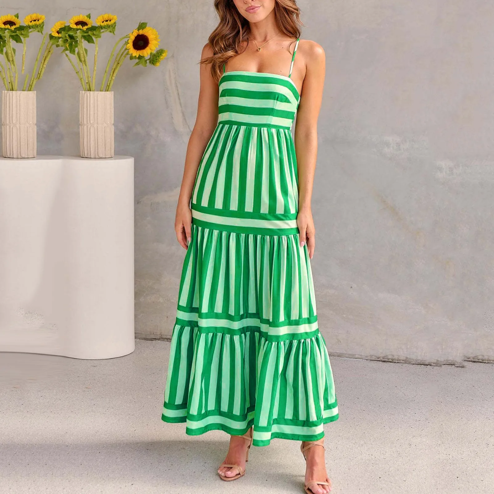 2024 Boho Vintage Dresses Women Summer Striped Swing Holiday Beach Dress Backless Sleeveless Spaghetti Strap Flared A-Line Dress
2024 Boho Vintage Dresses Women Summer Striped Swing Holiday Beach Dress Backless Sleeveless Spaghetti Strap Flared A-Line Dress