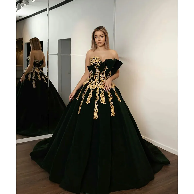 

2024 Black Prom Dresses Sweetheart Velvet Sweep Train Luxury Arabic Evening Dress Party Wear Special Occasion Gowns