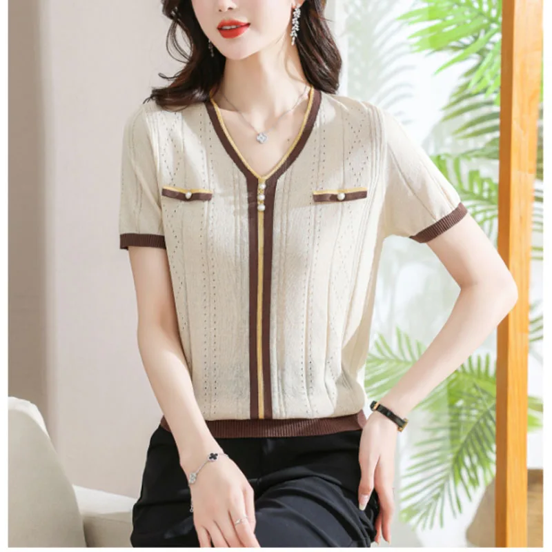 

2024 Summer New Women's Loose Casual Contrast Color Fashion V-neck Versatile Ice Silk Knitted Short Sleeve Commuter T-shirt Top