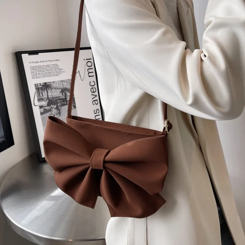 

Новая осенне-зимняя женская сумка с бантом 2022, новая Ретро сумка через плечо, сумка для подмышек, модная маленькая квадратная сумка-мессенджер
