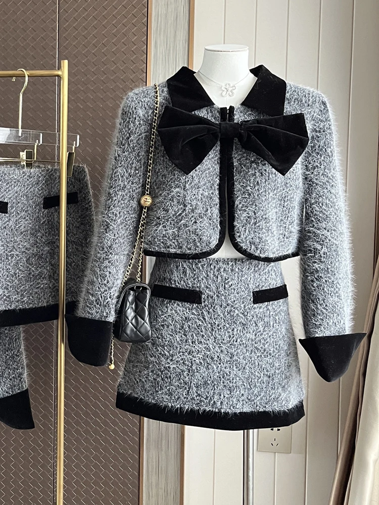 Fall Winter Two Piece Set Women Small Fragrance Sweet Bowknot Tweed Short Jacket Coat & Mini Skirts Ladies Fashion Elegant Suits
Fall Winter Two Piece Set Women Small Fragrance Sweet Bowknot Tweed Short Jacket Coat & Mini Skirts Ladies Fashion Elegant Suits