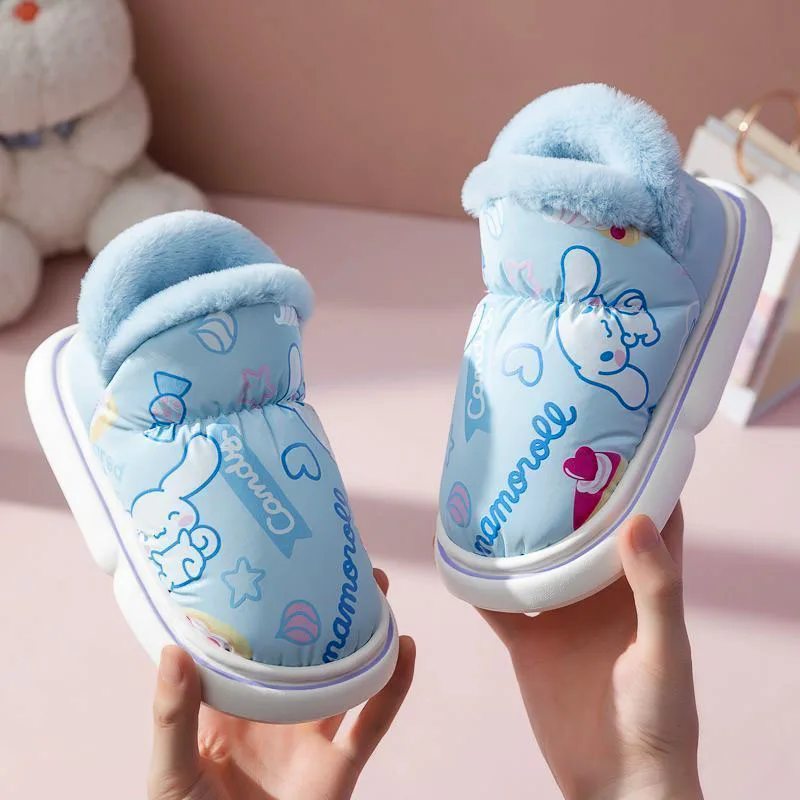 Kawaii Sanrio Anime Cover Heel Cotton Slipper Cute Cinnamoroll Thickened Warm Thick Bottom Wear Resistant Home Shoes Kids Gifts
Kawaii Sanrio Anime Cover Heel Cotton Slipper Cute Cinnamoroll Thickened Warm Thick Bottom Wear Resistant Home Shoes Kids Gifts