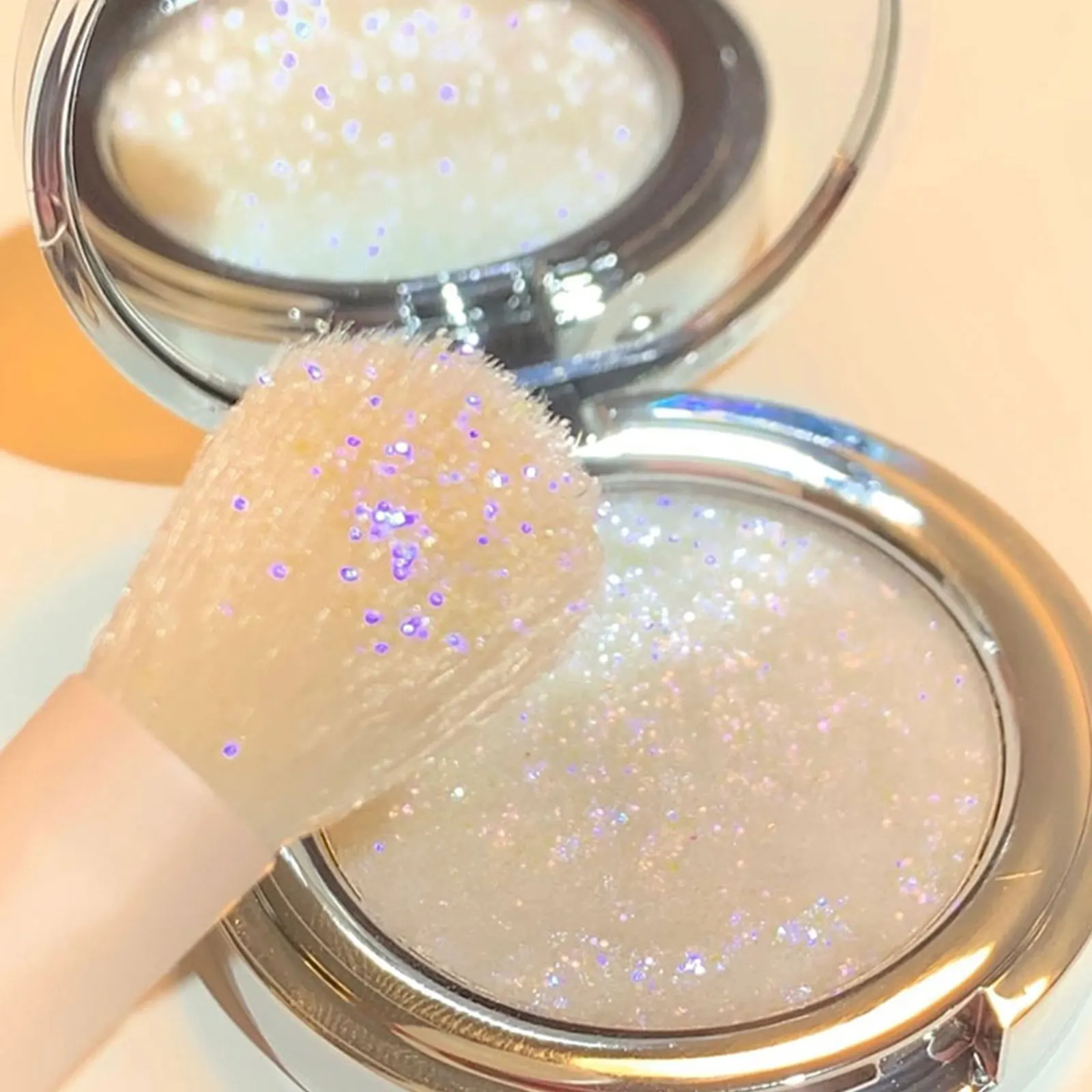 Monochrome Highlighter Palette Polarized Glitter Eye Shadow Powder Makeup Face Body Shimmer Shine High Light Iluminador Cosmetic
Monochrome Highlighter Palette Polarized Glitter Eye Shadow Powder Makeup Face Body Shimmer Shine High Light Iluminador Cosmetic