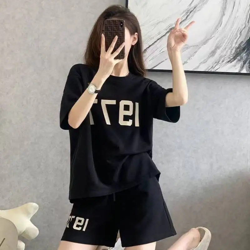 2023 Summer Sportswear Shorts Set for Women Casual Clothes Loose Print Short Sleeve Tops Pant Matching Suit Female Tshirt Outfit
2023 Summer Sportswear Shorts Set for Women Casual Clothes Loose Print Short Sleeve Tops Pant Matching Suit Female Tshirt Outfit