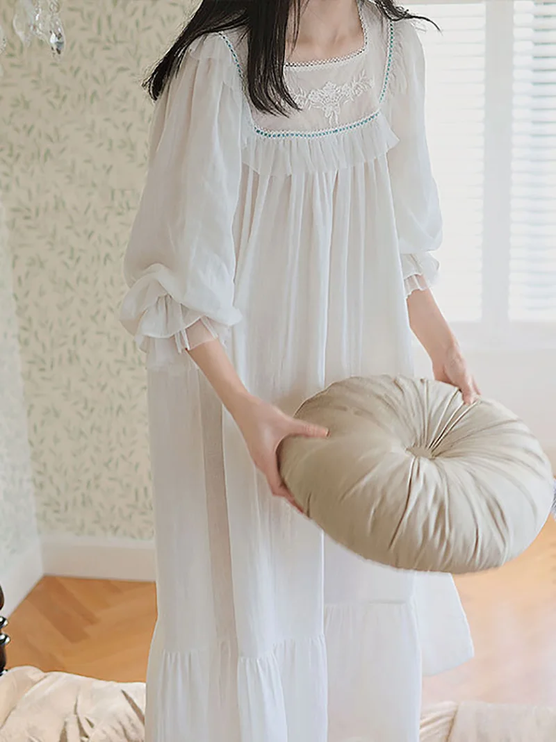 Women Pure Cotton Ruffles Vintage Nightgowns Robe Long Dress Victorian Romantic Princess Sleepwear Vintage Nightdress Homewear
Women Pure Cotton Ruffles Vintage Nightgowns Robe Long Dress Victorian Romantic Princess Sleepwear Vintage Nightdress Homewear