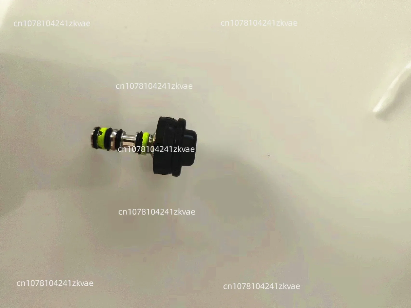 Gastrointestinal endoscope water vapor button AW500G and suction button SB500G endoscope consumables accessories
Gastrointestinal endoscope water vapor button AW500G and suction button SB500G endoscope consumables accessories
