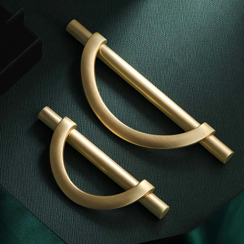 Light Luxury Matching Cabinet Door Handle Zinc Alloy High-grade Semi-circular Cabinet Drawer Handle Shoe Cabinet Metal Handles
Light Luxury Matching Cabinet Door Handle Zinc Alloy High-grade Semi-circular Cabinet Drawer Handle Shoe Cabinet Metal Handles